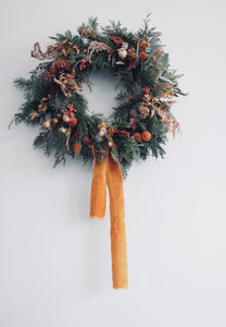 Wild berry deluxe Christmas wreath | Flowers by Cosmos